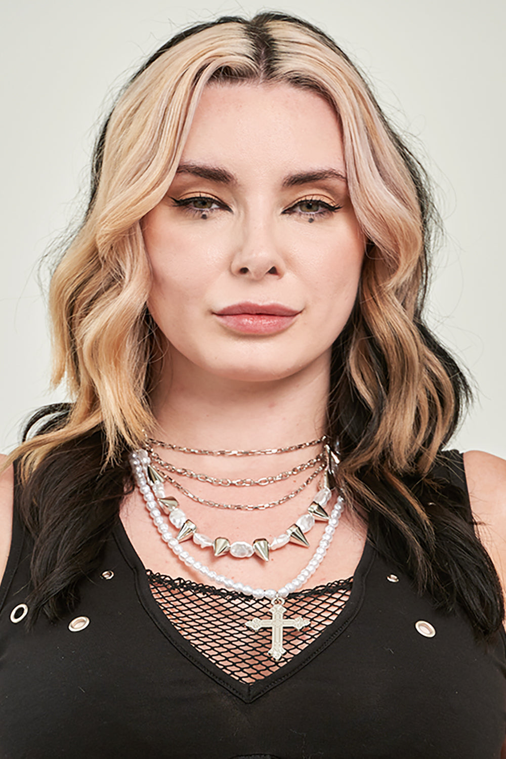 Banned Alternative Black/White Divine Edge Choker